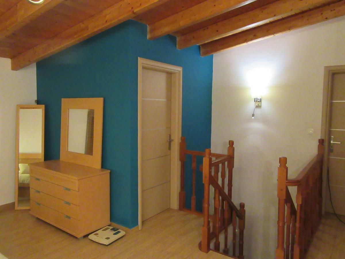 Villa Maria Louiza Near Airport Artémida Eksteriør bilde