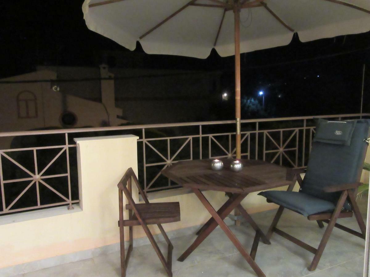 Villa Maria Louiza Near Airport Artémida Eksteriør bilde